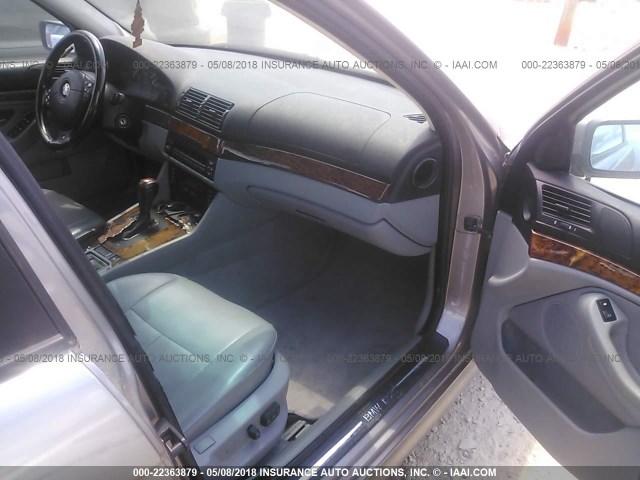 WBADM6348YGU24629 - 2000 BMW 528 I AUTOMATIC GRAY photo 5