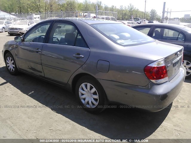 4T1BE32K06U703279 - 2006 TOYOTA CAMRY LE/XLE/SE GRAY photo 3