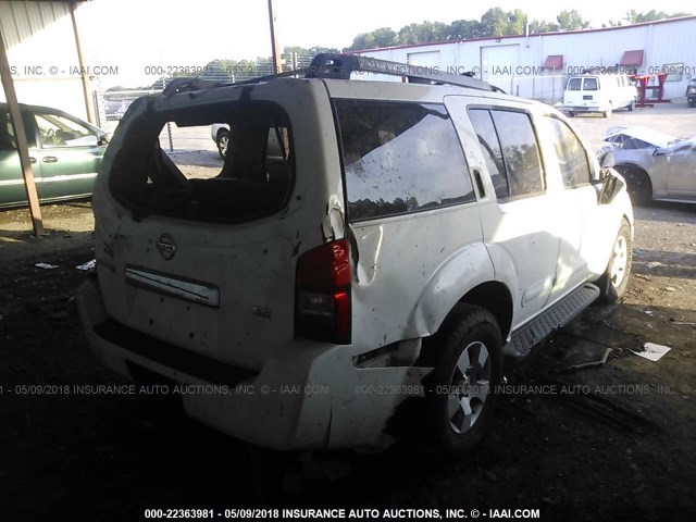 5N1AR18U46C633319 - 2006 NISSAN PATHFINDER LE/SE/XE WHITE photo 4