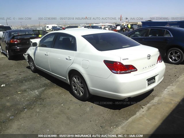 4T1BK36B36U134883 - 2006 TOYOTA AVALON XL/XLS/TOURING/LIMITED WHITE photo 3