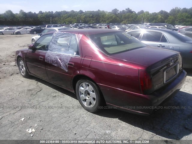 1G6KF57901U256550 - 2001 CADILLAC DEVILLE DTS MAROON photo 3