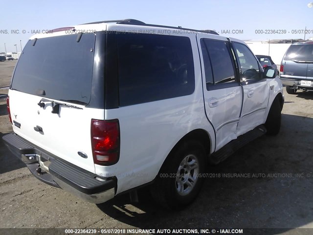 1FMRU1562YLA33540 - 2000 FORD EXPEDITION XLT WHITE photo 4