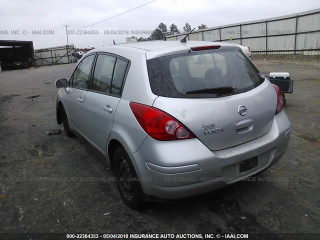 3N1BC13E19L480131 - 2009 NISSAN VERSA S/SL SILVER photo 3