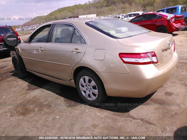4T1BF3EK9BU672651 - 2011 TOYOTA CAMRY SE/LE/XLE GOLD photo 3