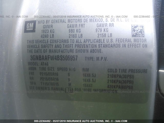 3GNBAAFW4BS506957 - 2011 CHEVROLET HHR LS SILVER photo 9