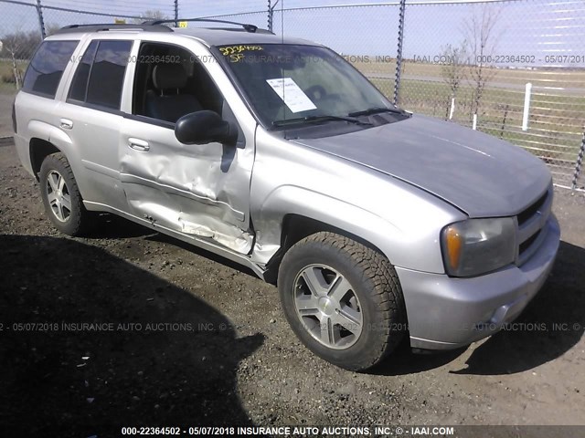 1GNDT13S472156107 - 2007 CHEVROLET TRAILBLAZER LS/LT SILVER photo 1