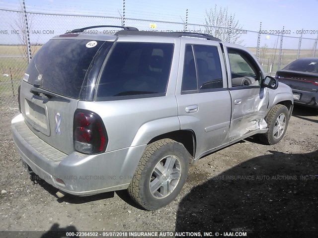 1GNDT13S472156107 - 2007 CHEVROLET TRAILBLAZER LS/LT SILVER photo 4