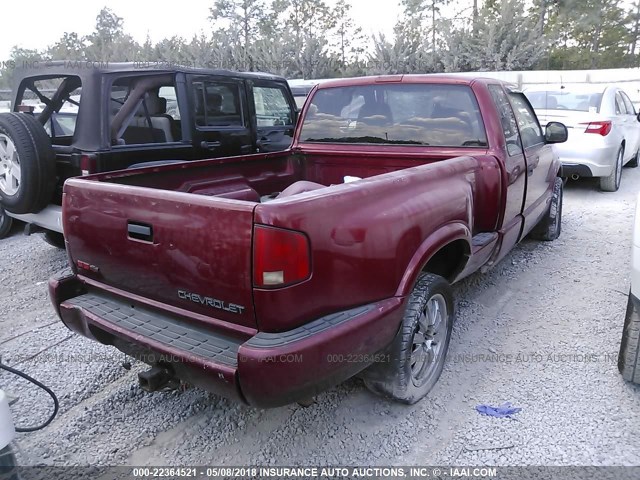 1GCCS19X6W8117153 - 1998 CHEVROLET S TRUCK S10 MAROON photo 4