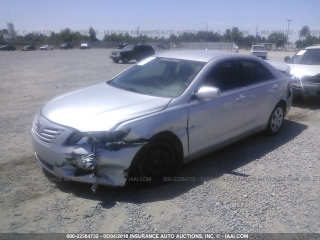 4T1BK46K78U065060 - 2008 TOYOTA CAMRY LE/XLE/SE ვერცხლისფერი ფოტო 2
