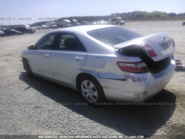 4T1BK46K78U065060 - 2008 TOYOTA CAMRY LE/XLE/SE ვერცხლისფერი ფოტო 3