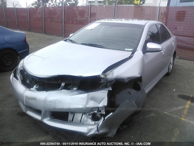 4T1BF1FK5EU451507 - 2014 TOYOTA CAMRY L/SE/LE/XLE 银色 照片 2