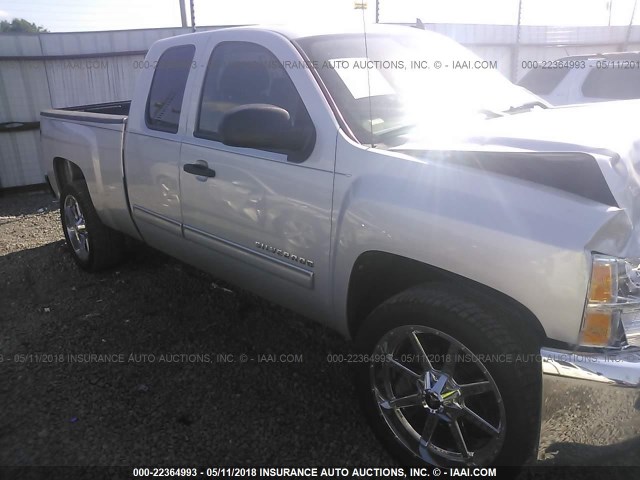 1GCRCREA0CZ201563 - 2012 CHEVROLET SILVERADO C1500  LS SILVER photo 1