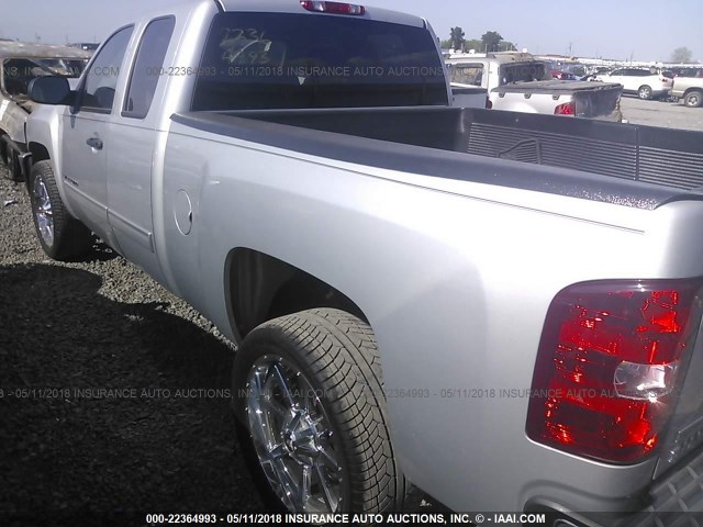 1GCRCREA0CZ201563 - 2012 CHEVROLET SILVERADO C1500  LS SILVER photo 3