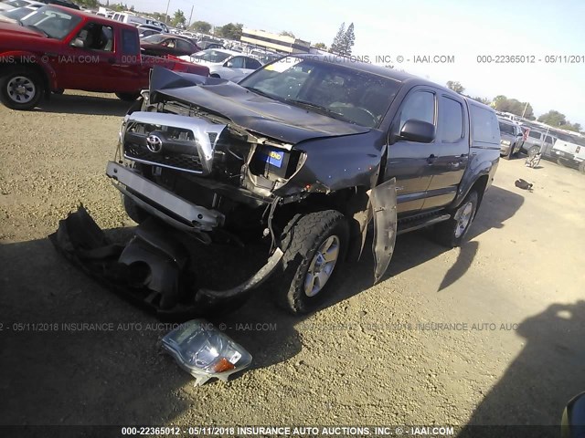 3TMLU4EN6BM064590 - 2011 TOYOTA TACOMA DOUBLE CAB BROWN photo 2