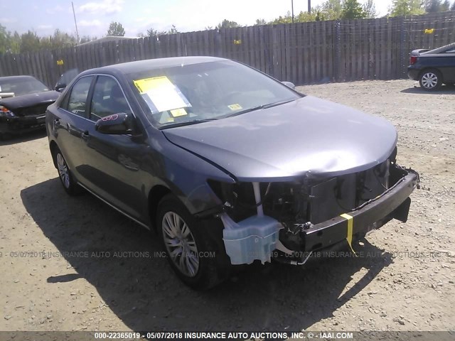 4T1BF1FK4DU277752 - 2013 TOYOTA CAMRY L/SE/LE/XLE GRAY photo 1