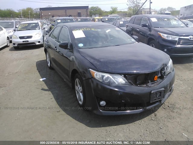 4T1BF1FK9EU370378 - 2014 TOYOTA CAMRY L/SE/LE/XLE შავი ფოტო 1