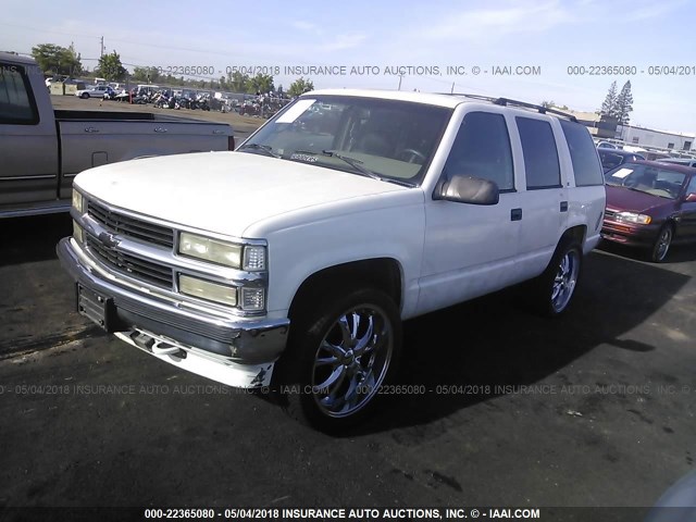 1GNEK13K1SJ463448 - 1995 CHEVROLET TAHOE K1500 WHITE photo 2