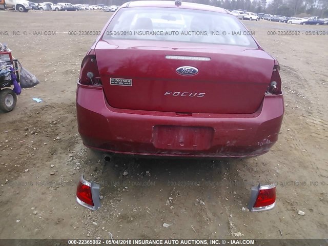 1FAHP3EN8AW130505 - 2010 FORD FOCUS S RED photo 6