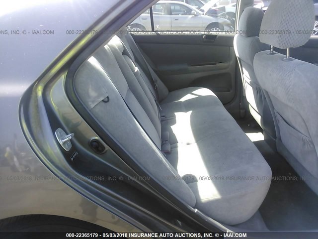 4T1BE32K64U822614 - 2004 TOYOTA CAMRY LE/XLE/SE ნაცრისფერი ფოტო 8
