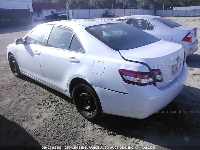 4T1BF3EK1AU547920 - 2010 TOYOTA CAMRY SE/LE/XLE 白色 照片 3