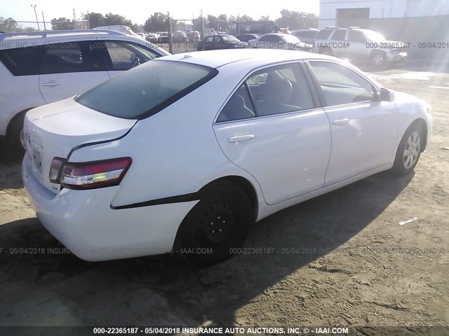4T1BF3EK1AU547920 - 2010 TOYOTA CAMRY SE/LE/XLE 白色 照片 4
