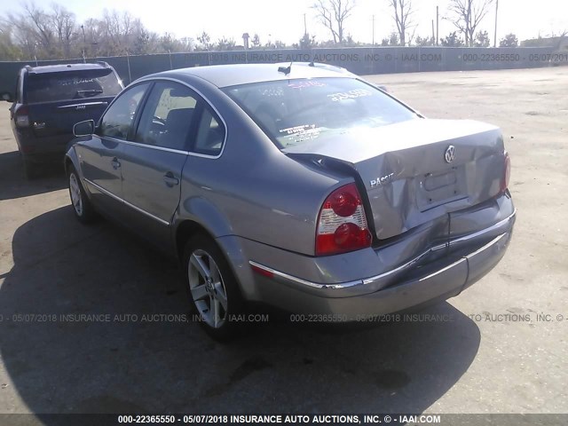 WVWRH63B84P056510 - 2004 VOLKSWAGEN PASSAT GLX 灰色 照片 3