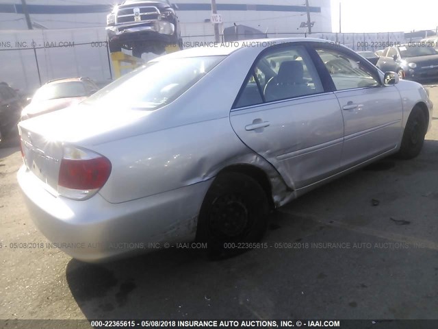 4T1BE30K56U670895 - 2006 TOYOTA CAMRY LE/XLE/SE SILVER photo 4
