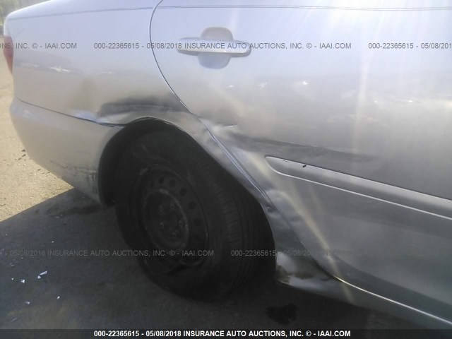 4T1BE30K56U670895 - 2006 TOYOTA CAMRY LE/XLE/SE SILVER photo 6