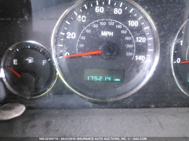 1J8HH48K36C199473 - 2006 JEEP COMMANDER WHITE photo 7