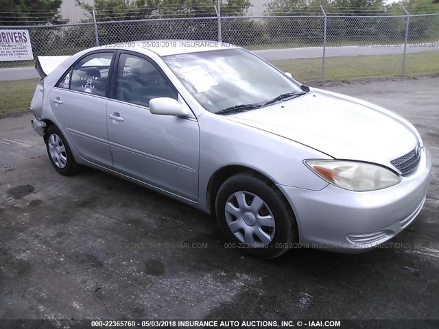 4T1BE32KX4U286332 - 2004 TOYOTA CAMRY LE/XLE/SE ვერცხლისფერი ფოტო 1