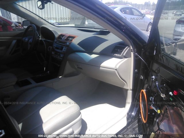 4T1BK3EK3AU112263 - 2010 TOYOTA CAMRY SE/LE/XLE 黑色 照片 5
