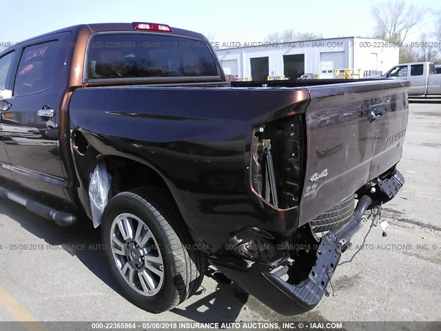 5TFAW5F18GX576775 - 2016 TOYOTA TUNDRA CREWMAX 1794/PLATINUM 棕色 照片 6