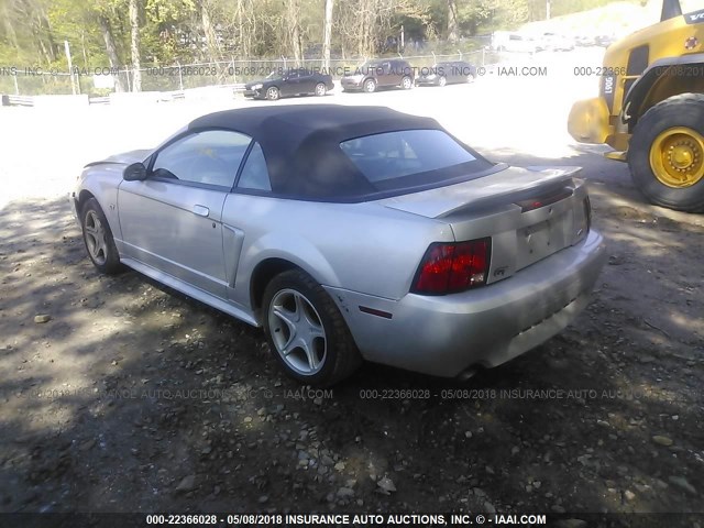 1FAFP45X6YF257617 - 2000 FORD MUSTANG GT SILVER photo 3