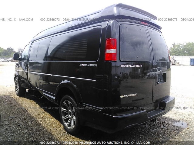 1GCWGBFG0H1105715 - 2017 CHEVROLET EXPRESS G2500  BLACK photo 3