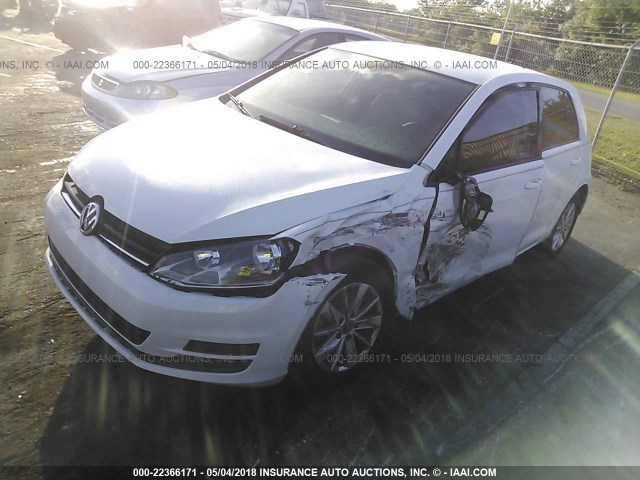 3VW217AU2FM092389 - 2015 VOLKSWAGEN GOLF WHITE photo 2