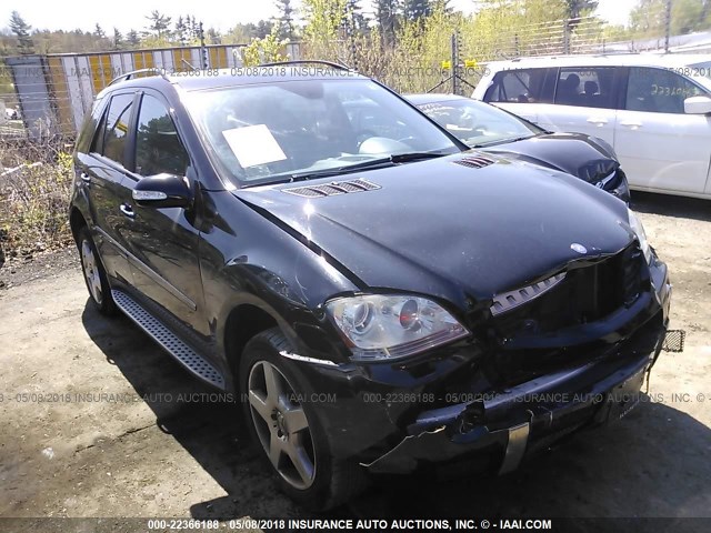 4JGBB72E48A336739 - 2008 MERCEDES-BENZ ML 550 BLACK photo 1