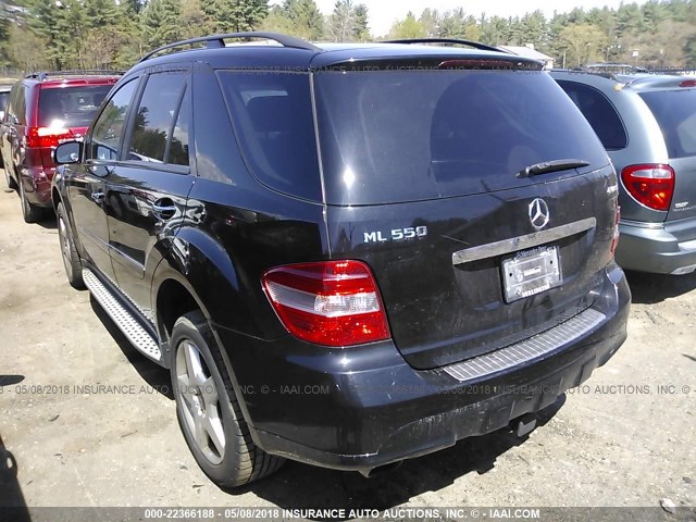 4JGBB72E48A336739 - 2008 MERCEDES-BENZ ML 550 BLACK photo 3