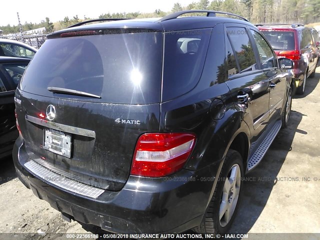 4JGBB72E48A336739 - 2008 MERCEDES-BENZ ML 550 BLACK photo 4