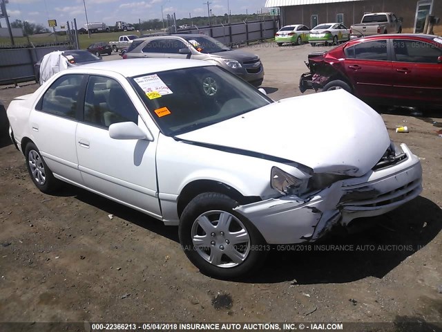 4T1BG22K61U790411 - 2001 TOYOTA CAMRY CE/LE/XLE თეთრი ფოტო 1