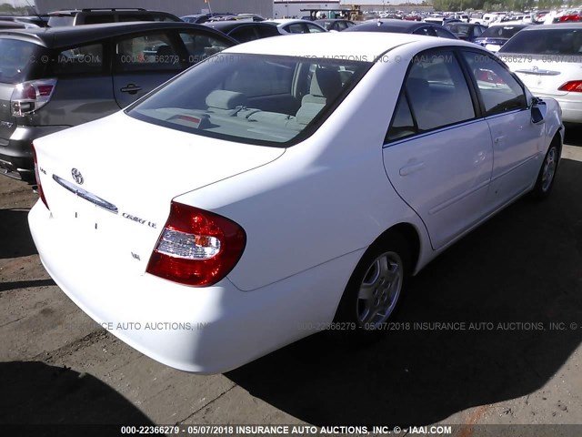 4T1BF32KX3U043518 - 2003 TOYOTA CAMRY LE/XLE/SE თეთრი ფოტო 4