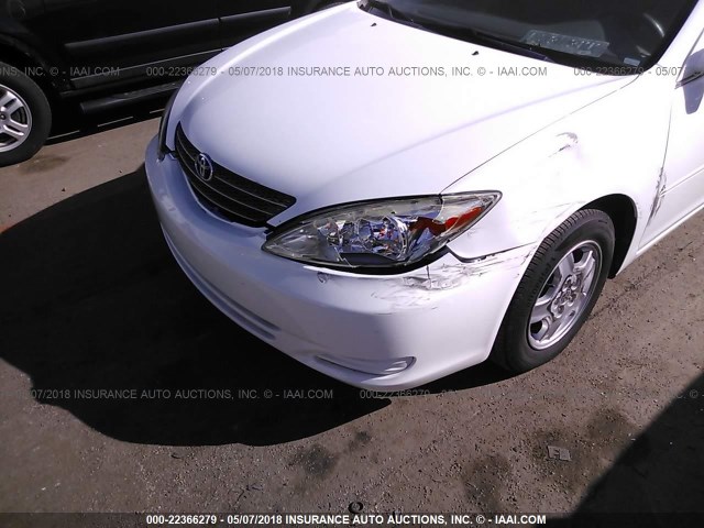 4T1BF32KX3U043518 - 2003 TOYOTA CAMRY LE/XLE/SE თეთრი ფოტო 6