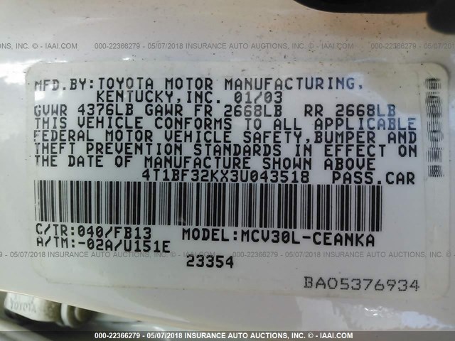 4T1BF32KX3U043518 - 2003 TOYOTA CAMRY LE/XLE/SE თეთრი ფოტო 9