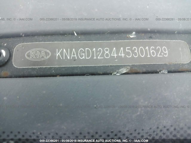 KNAGD128445301629 - 2004 KIA OPTIMA LX/EX WHITE photo 9
