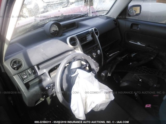 JTLKT324964125800 - 2006 TOYOTA SCION XB RED photo 5