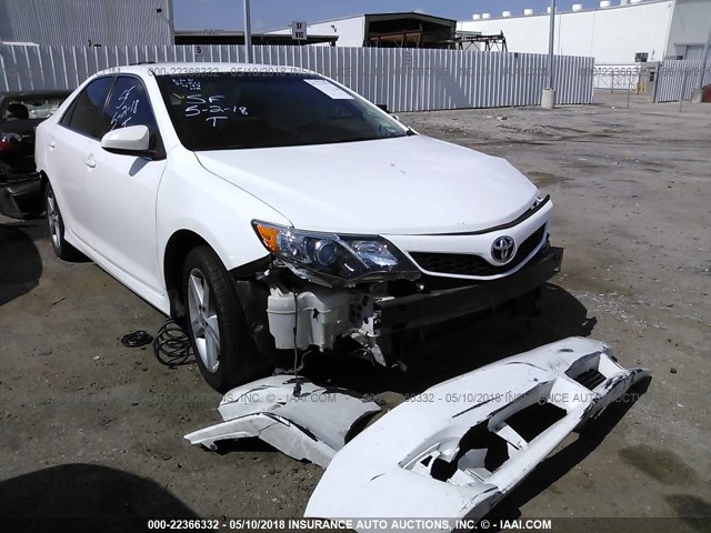 4T1BF1FK9CU594814 - 2012 TOYOTA CAMRY SE/LE/XLE WHITE photo 1