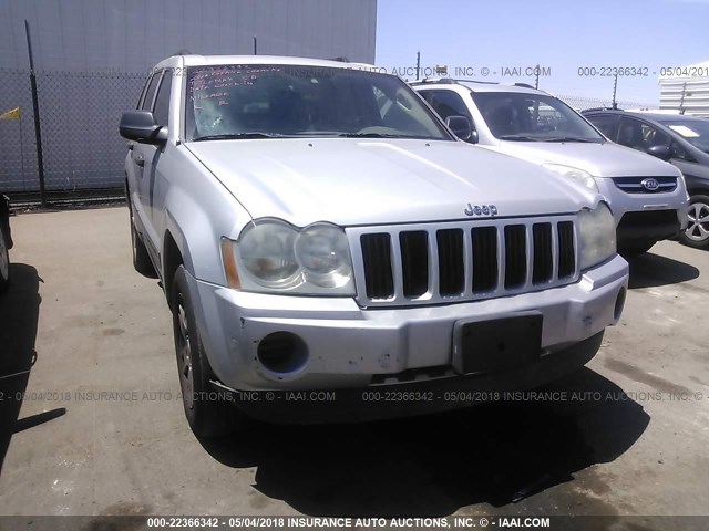 1J4GR48K26C277851 - 2006 JEEP GRAND CHEROKEE LAREDO/COLUMBIA/FREEDOM SILVER photo 6