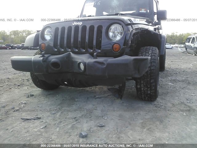 1C4AJWAG4DL675032 - 2013 JEEP WRANGLER SPORT BLACK photo 6