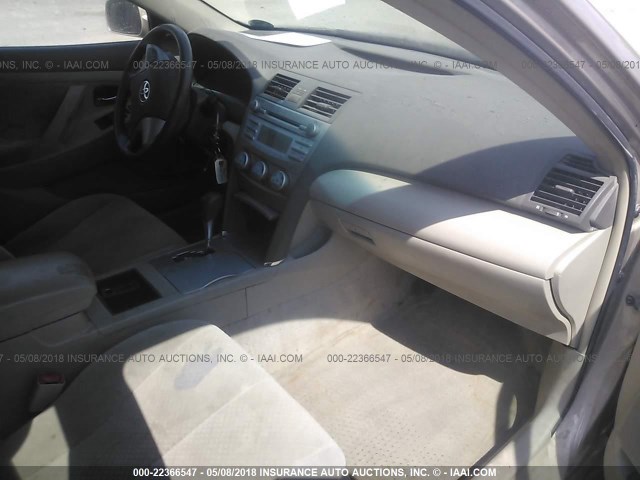 4T1BE46K89U339438 - 2009 TOYOTA CAMRY SE/LE/XLE BEIGE photo 5