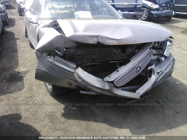 2G4WB55K421272095 - 2002 BUICK REGAL LS 棕色 照片 6