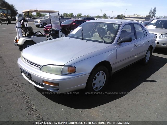 JT2BG12K7T0382890 - 1996 TOYOTA CAMRY DX/LE/XLE GOLD photo 2